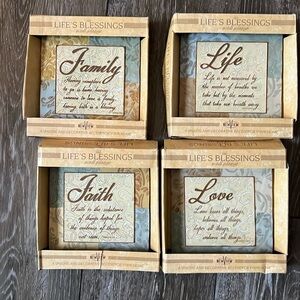 Decorative wall plaques concentrated around life’s blessings